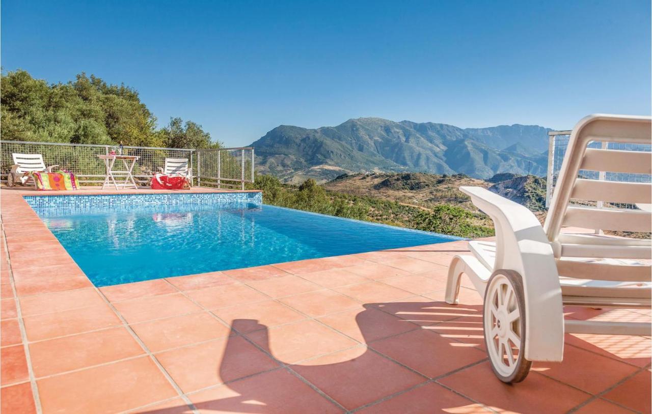 Awesome Home In Cadiz With Swimming Pool Ел Гастор Екстериор снимка